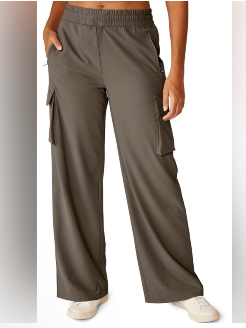 Beyond Yoga City Chic Cargo Pants in Dune NWOT